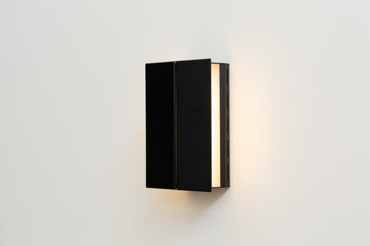 Ada Sconce 9 | Black