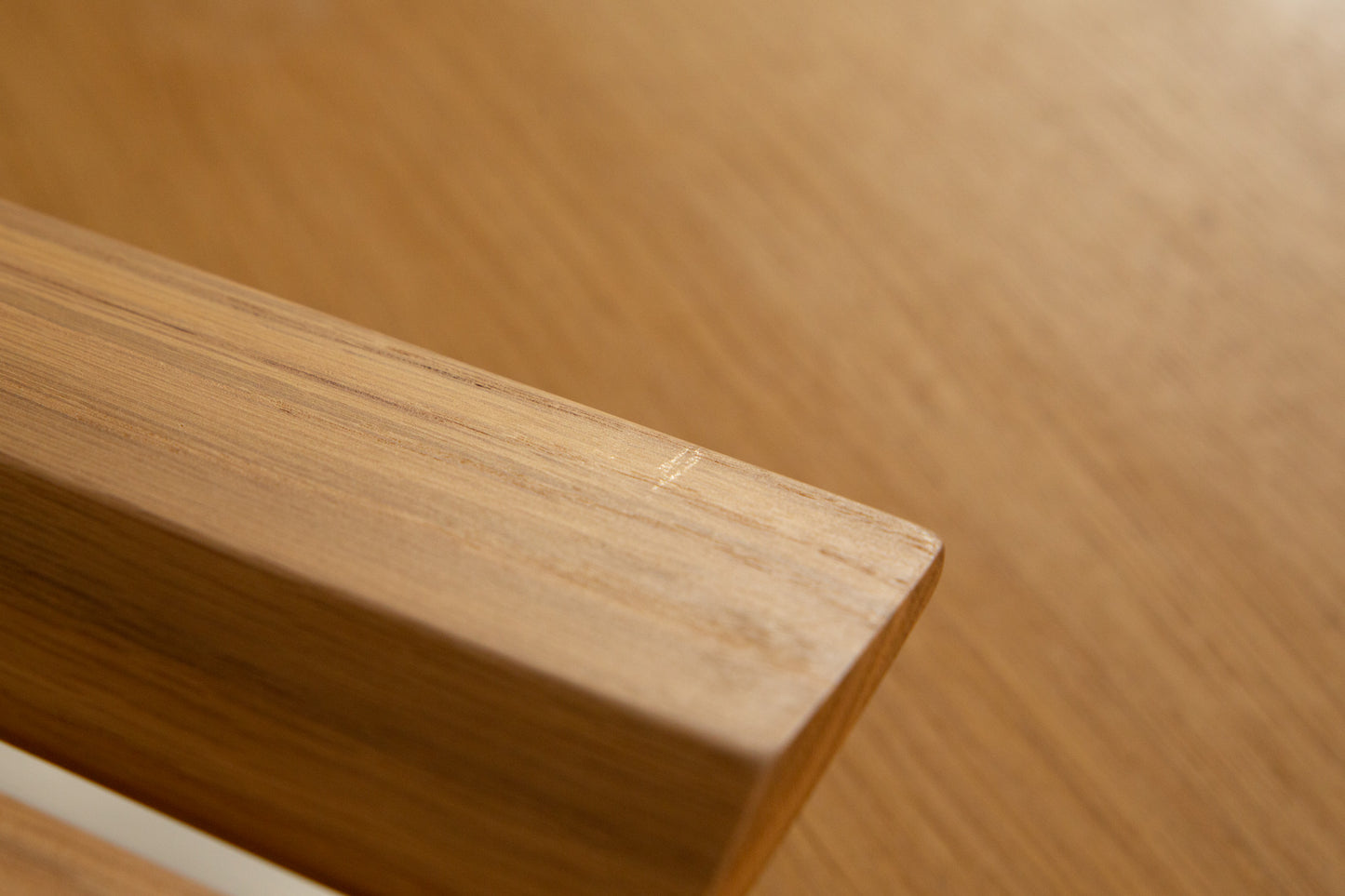 Ada Oak 10 - Damp rated