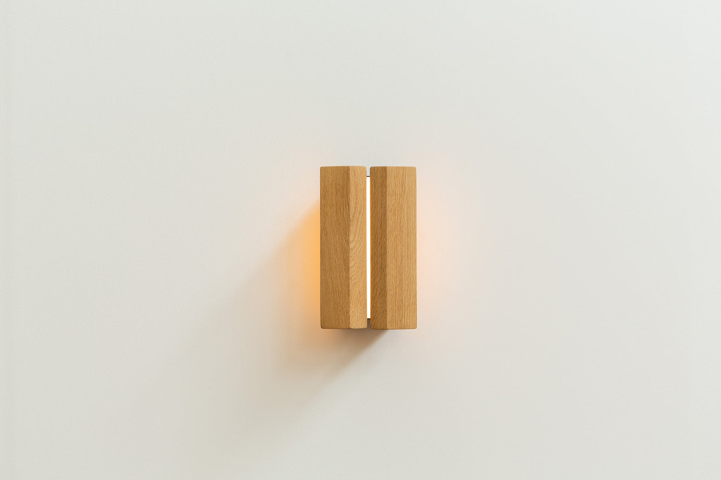 Ada Oak 10 - Damp rated