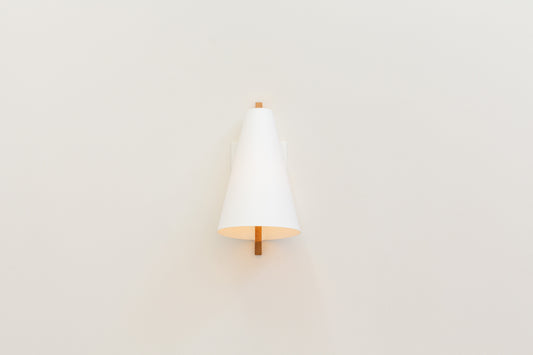 Hood Sconce | White Oak + White Wall Plate