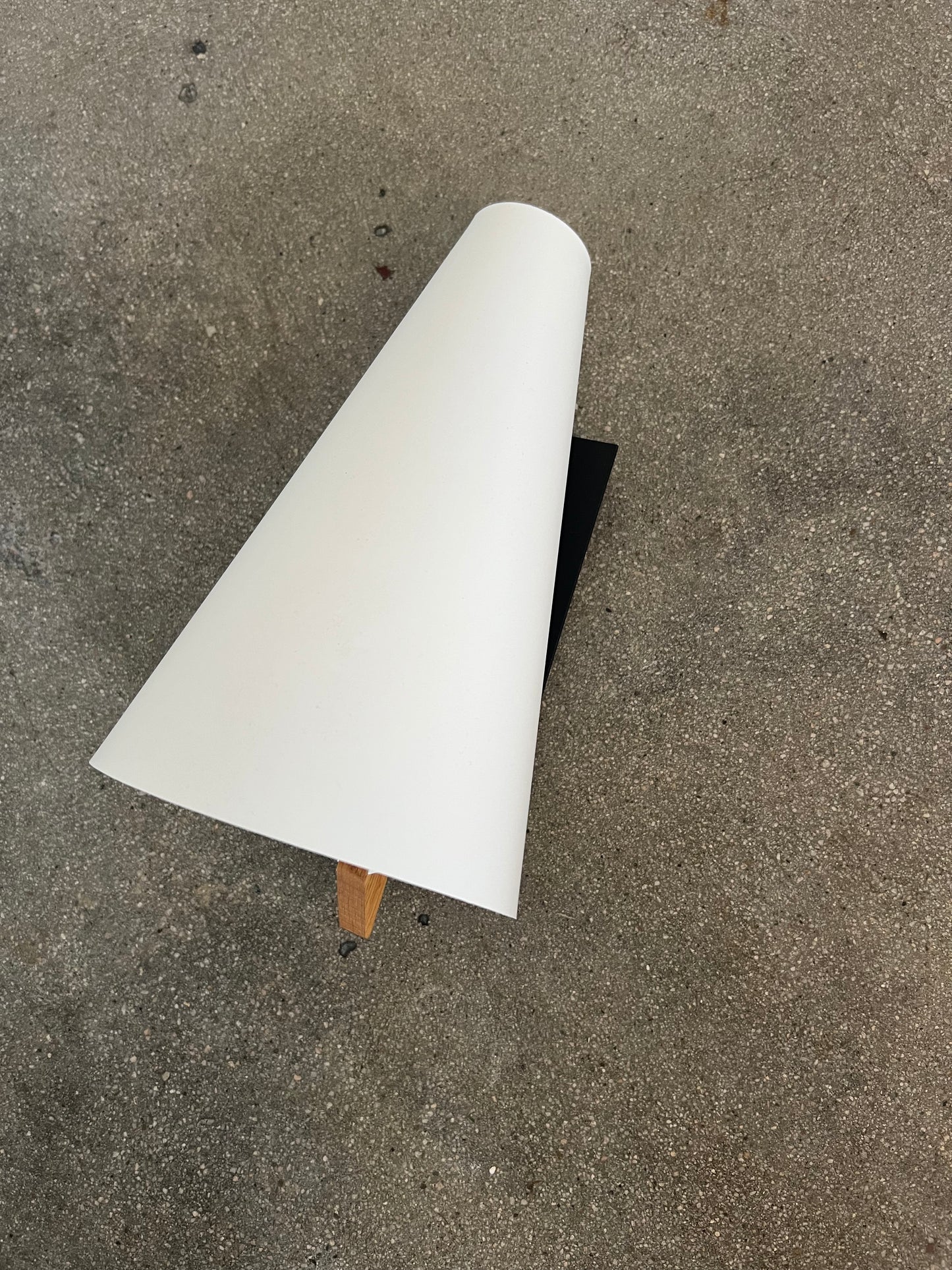 Hood Sconce | White Oak + Black Wall Plate